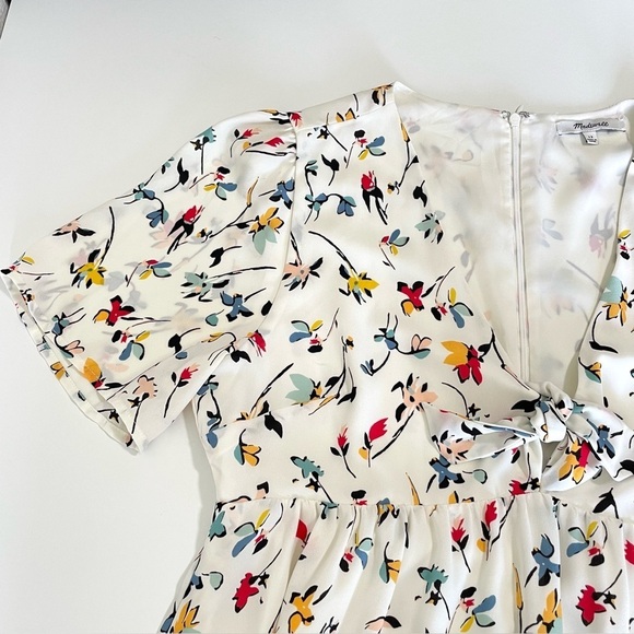 Madewell Tie Front Mini Dress Drifting Flowers Tossed Floral Antique Cream 12 - Picture 11 of 16